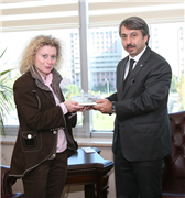 YUNANİSTAN EDİRNE KONSOLOSU PARASKEVI CHARITIDOU’DAN REKTÖRÜMÜZE ZİYARET