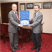 KIRKLARELİ TİCARET BORSASI BAŞKANI'NDAN ÜNİVERSİTEMİZ REKTÖRÜ PROF. DR. YENER YÖRÜK'E ZİYARET