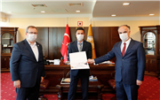TRAKYA ÜNİVERSİTESİ’NDEN EVLERE GELEN KÜTÜPHANE...
