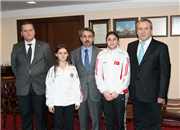 ŞAMPİYONLARDAN REKTÖRÜMÜZE ZİYARET