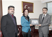 SHUMEN KONSTANTİN PRESLAVSKİ ÜNİVERSİTESİ TÜRK DİLİ VE EDEBİYATI BÖLÜMÜ’NDEN REKTÖR PROF. DR. YENER YÖRÜK’E ZİYARET