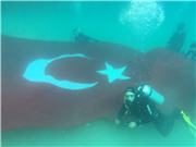 TRAKYA ÜNİVERSİTESİ SU ALTI TOPLULUĞU (TÜSAT) CUMHURİYET BAYRAMI İÇİN SU ALTINDA TÜRK BAYRAĞI AÇTI