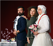 TRAKYA ÜNİVERSİTESİNİN ULUSLARARASI ÖĞRENCİLERİNDEN TÜRKÇE TİYATRO