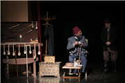 ÜNİVERSİTEMİZDE AHMET YENİLMEZ TİYATROSU’NUN "USTA" İSİMLİ OYUNU SAHNELENDİ