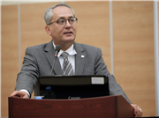 ÜNİVERSİTEMİZDE SOSYAL GÜVENİLİR/HESAP VEREBİLİR TIP EĞİTİMİ KONFERANSI GERÇEKLEŞTİ