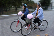 TRAKYA ÜNİVERSİTESİ ÖĞRENCİLERİ MEME KANSERİNE FARKINDALIK YARATMAK İÇİN PEDAL ÇEVİRDİ