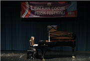 TRAKYA ÜNİVERSİTESİNDE SAHNE ÇOCUKLARIN…