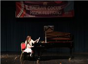 TRAKYA ÜNİVERSİTESİNDE SAHNE ÇOCUKLARIN…