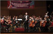 TRAKYA ÜNİVERSİTESİNDE SAHNE ÇOCUKLARIN…