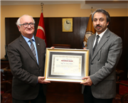 PROFESÖRLÜK BELGELERİNİN DAĞITIMI TAMAMLANDI