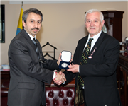 BULGARİSTAN HASKOVA BELEDİYE BAŞKAN YARDIMCISI VE HASKOVA TİCARET VE SANAYİ ODASI BAŞKANI'NDAN REKTÖR PROF. DR. YENER YÖRÜK'E ZİYARET