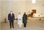 SAYIN EMİNE ERDOĞAN HANIMEFENDİ ve TBMM BAŞKANI PROF. DR. MUSTAFA ŞENTOP, SULTAN II. BAYEZİD KÜLLİYESİ TRAKYA ÜNİVERSİTESİ SAĞLIK MÜZESİ’Nİ ZİYARET ETTİ