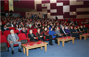 “KADINLIK BİZDE KALSIN” TİYATRO GÖSTERİSİ BÜYÜK İLGİ GÖRDÜ