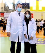 HEKİM ADAYLARI BEYAZ ÖNLÜKLERİNİ GİYDİ