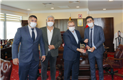 EDİRNE ŞAHİ SPOR KULÜBÜ BAŞKANI ŞAMİL DOĞU DELEN’DEN REKTÖR PROF. DR. ERHAN TABAKOĞLU’NA ZİYARET