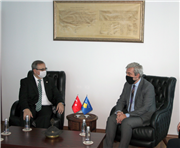 KOSOVA BÖLGESEL KALKINMA BAKANI ENİS KERVAN, TRAKYA ÜNİVERSİTESİ REKTÖRÜ PROF. DR. ERHAN TABAKOĞLU VE BERABERİNDEKİ HEYETLE BİR ARAYA GELDİ