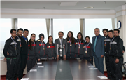 ÜNİVERSİTEMİZ BADMİNTON TAKIMINDAN ZİYARET