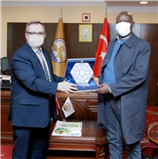 ÇAD CUMHURBAŞKANI ADAYI MALLOUM YOBOİDE DJERAKİ MEZUNU OLDUĞU TRAKYA ÜNİVERSİTESİNİ ZİYARET ETTİ