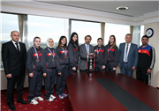 ÜNİVERSİTEMİZ KARATE TAKIMINDAN ZİYARET