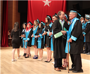 TRAKYA ÜNİVERSİTESİ EDEBİYAT FAKÜLTESİ YENİ MEZUNLARINI VERDİ