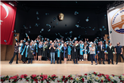 TRAKYA ÜNİVERSİTESİ EDEBİYAT FAKÜLTESİ YENİ MEZUNLARINI VERDİ
