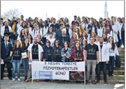 FİZYOTERAPİ ÖĞRENCİLERİNDEN YÜRÜYÜŞ