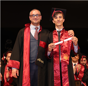 TRAKYA ÜNİVERSİTESİ TIP FAKÜLTESİ, 197 DOKTORU HAYATA UĞURLADI