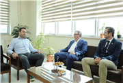 REKTÖR PROF. DR. ERHAN TABAKOĞLU’NDAN, SKS DAİRE BAŞKANLIĞI GÖREVİNE YENİ ATANAN ÖĞR. GÖR. BURAK İŞÇİMEN’E ZİYARET