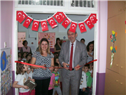 ÜNİVERSİTEMİZ ANAOKULU ÖĞRENCİLERİNDEN RESİM SERGİSİ