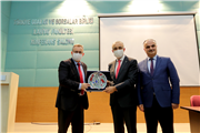 TRAKYA ÜNİVERSİTESİ İLAHİYAT FAKÜLTESİNİN İLK DERSİ “NURETTİN TOPÇU” OLDU