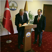KOSOVA CUMHURİYETİ BÜYÜKELÇİSİ VE BAŞKONSOLOS’UNDAN ZİYARET